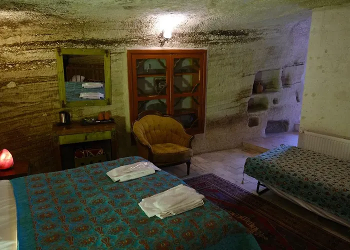 Hotel Aura Cave Suits 3*