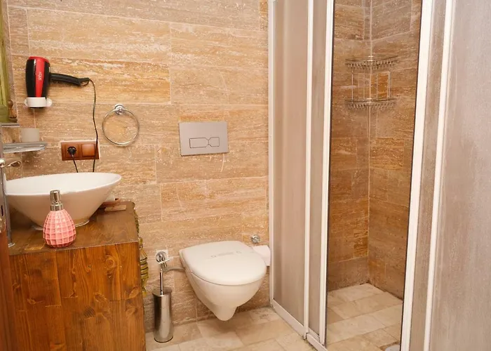 Hotel Aura Cave Suits